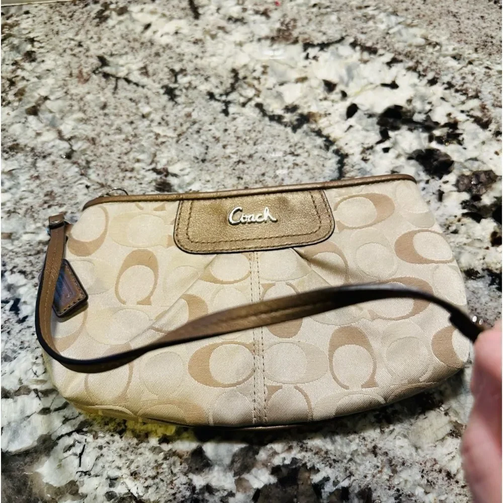 Coach Amanda Tan Wristlet Wallet